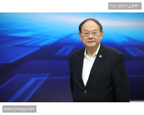 杨丽专访：从青涩少女到羽毛球冠军的奋斗与成长之路