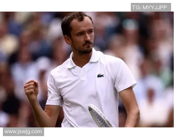 温网赛场上的足球巨星们如何在草地上展现风采与激情 温网赛场上的足球巨星们如何在草地上展现风采与激情