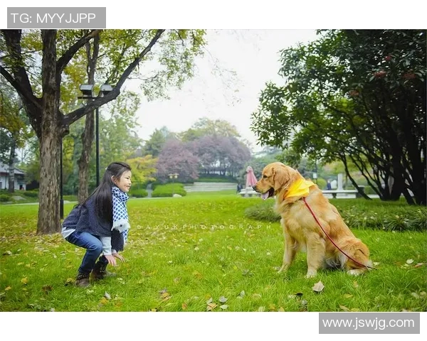足球明星背后的女人们她们的故事与荣耀交织的生活篇章 足球明星背后的女人们她们的故事与荣耀交织的生活篇章
